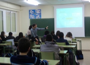 alumnos en la charla informativa sobre enfermedad mental.